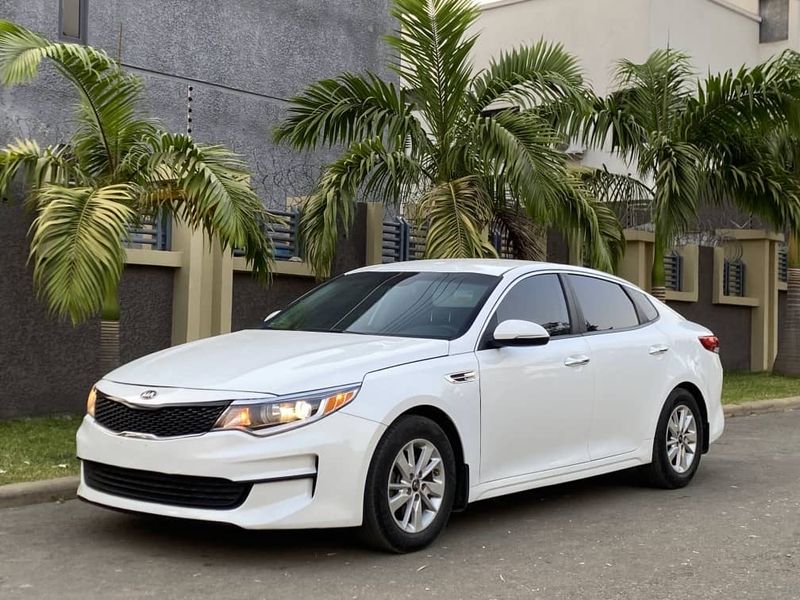 Main image of 2016 Kia Optima